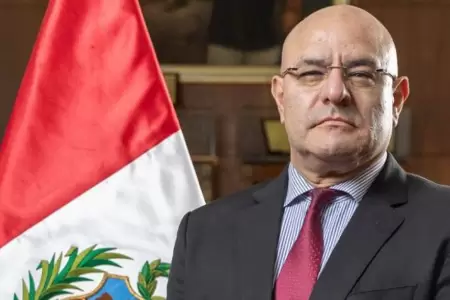 Carlos D�az renunci� a su cargo de ministro de Defensa en medio de cuestionamien