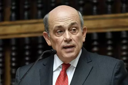 Canciller Hugo de Zela presenta su renuncia irrevocable al cargo tras postergaci