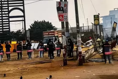 Se produjo violento enfrentamiento en el mercado Tres Regiones por desalojo.