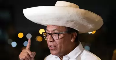 Roberto S�nchez rechaza que se discuta pedido de elecciones complementarias: "No