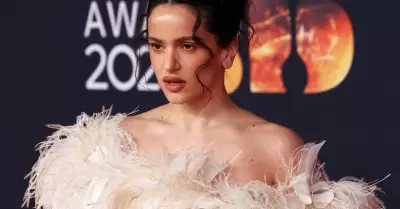 Rosal�a no se presenta en su homenaje realizado por Billboard