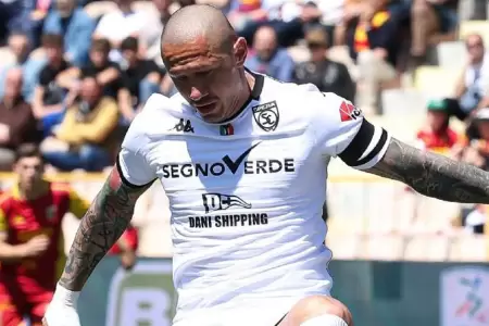 Gianluca Lapadula anot� con Spezia, pero perder�a la categor�a.
