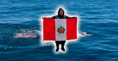 El nadador de 44 a�os rompi� un r�cord mundial.