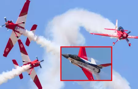 XVIII Festival A�reo BALP Lima present� acrobacias de alto nivel de aviones F-16