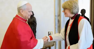 El papa Le�n XIV recibi� a Sarah Mullally y rezaron juntos en el Vaticano