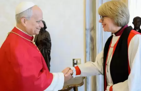 El papa Le�n XIV recibi� a Sarah Mullally y rezaron juntos en el Vaticano