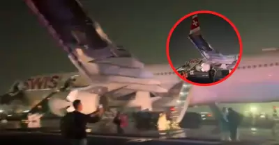 Incendio de motor en avi�n de SWISS en Nueva Delhi.