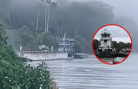 Recuperan barcaza con petr�leo secuestrada en Loreto