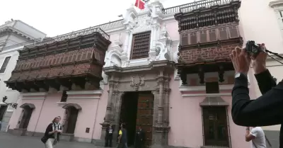 La Canciller�a convoc� a diversos funcionarios p�blicos.