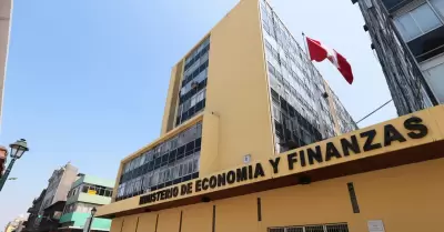 Ministerio de Econom�a transfiere S/516 millones a municipios por cumplimiento d