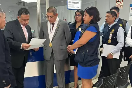 Fiscal�a y PNP intervienen oficinas de ONPE por caso elecciones generales.