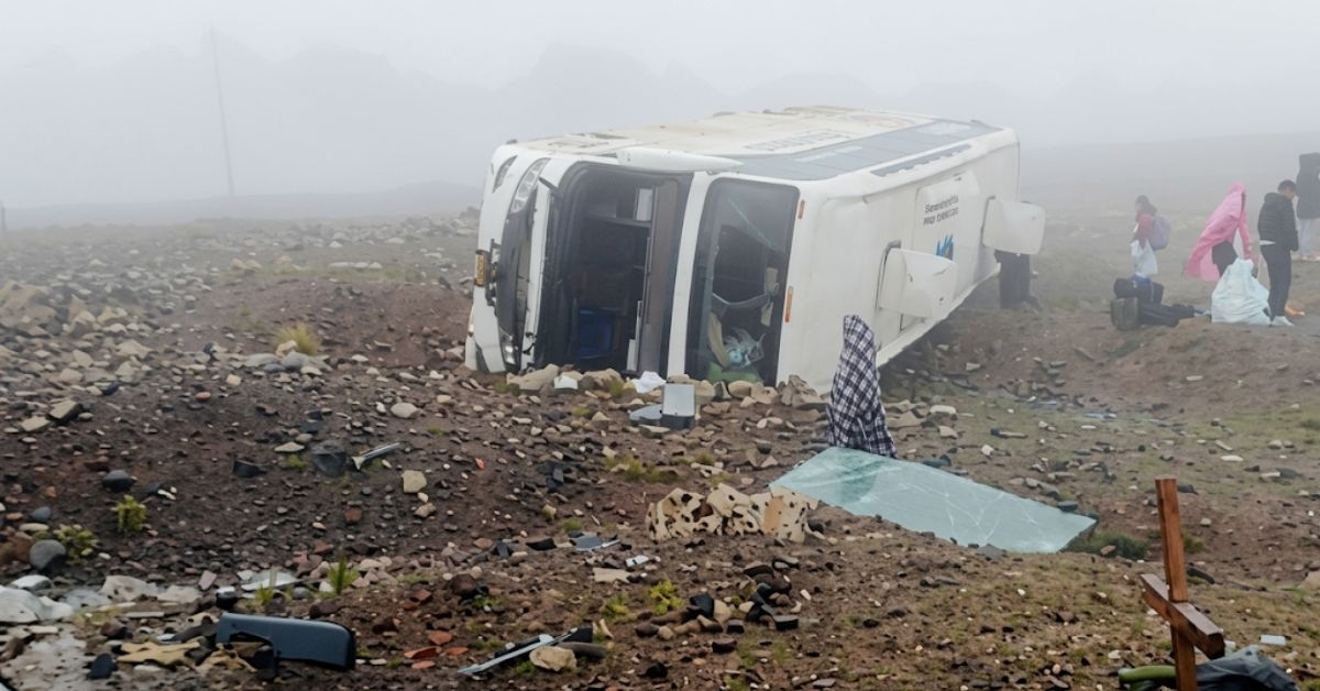 ¡Tragedia en Ayacucho! Al menos 4 muertos y varios heridos en despiste de bus interprovincial