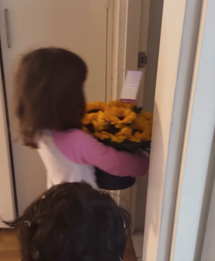 Hijos de Mario Hart sorprenden a Korina en el D�a de la Madre