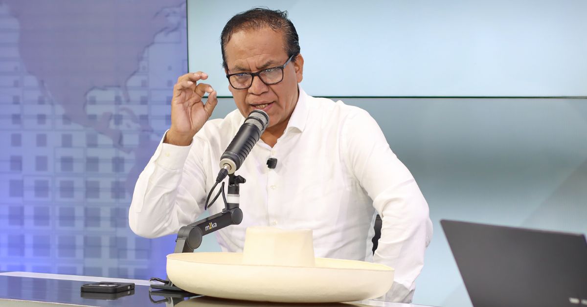 Roberto Sánchez rechaza críticas por uso del sombrero de Pedro Castillo: "Es un debate de discriminación"