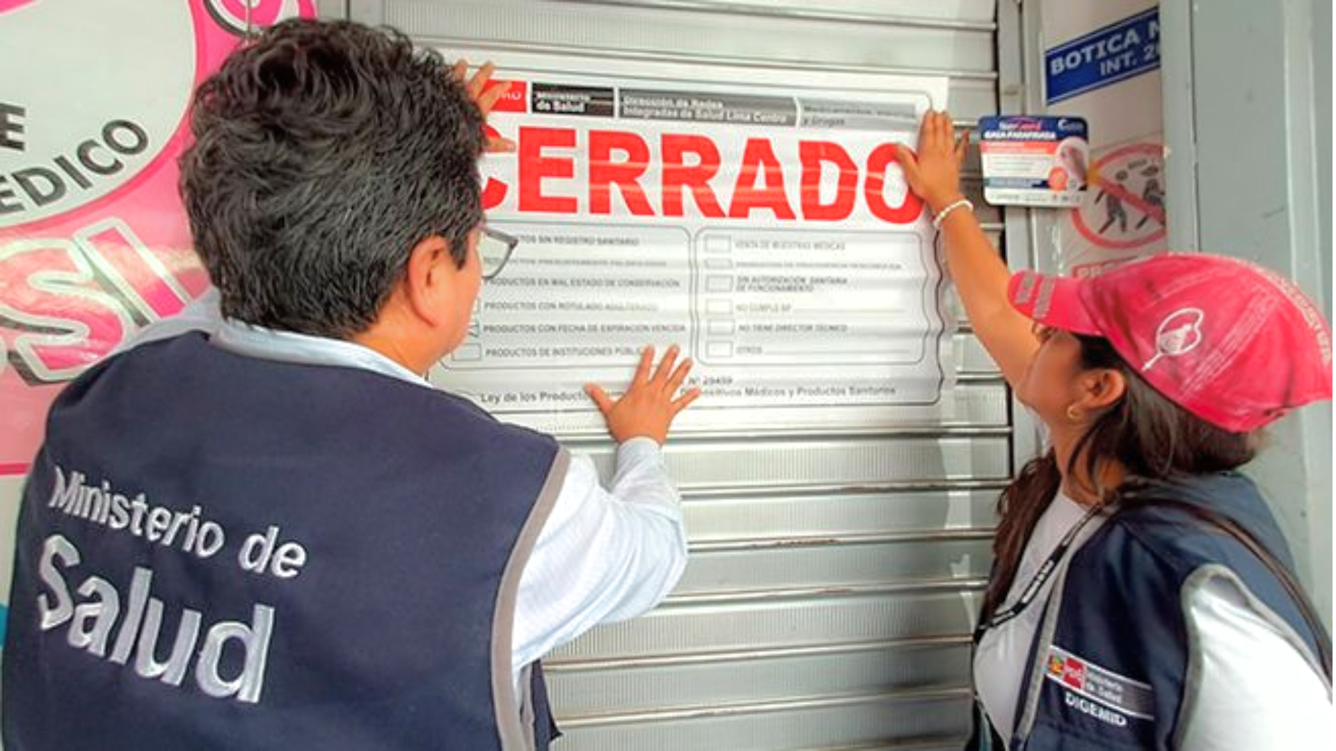Cierran temporalmente 20 boticas y detienen a cuatro personas durante operativos de fiscalización en Lima Metropolitana