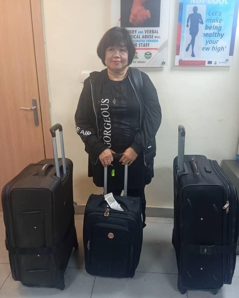 Mujer transportó gran cantidad de sustancias en sus maletas.