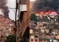 Independencia: Voraz incendio en parte alta de cerro consume m�ltiples viviendas de material noble