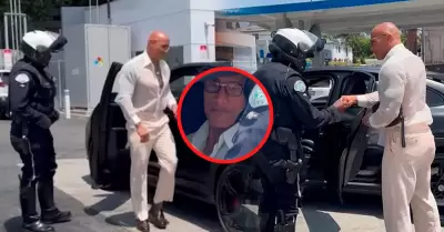 Dwayne Johson fue interceptado por la polic�a en Hollywood.