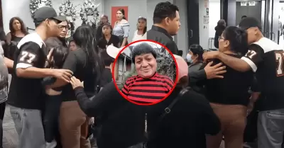 Hija de 'Pompinch�' protagoniz� esc�ndandalo en velorio de c�mico