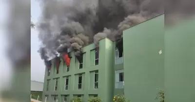 Voraz incendio se produjo en Escuela de Suboficiales de la PNP en Puente Piedra.