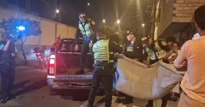Asesinan adulto mayor en al puerta de su casa en Comas