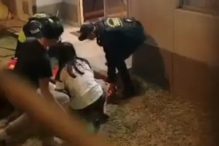 Beb� de a�o y dos medes cay� de un octavo piso en Comas.