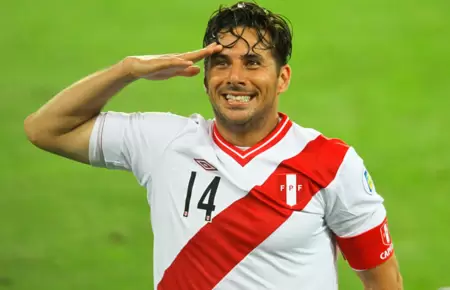 Claudio Pizarro asegur� haber sido clave para que Per� vaya a Rusia 2018.