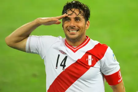 Claudio Pizarro asegur� haber sido clave para que Per� vaya a Rusia 2018.