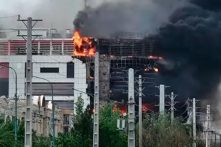 Incendio en centro comercial dej� 11 muertos.