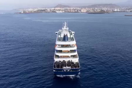 Crucero 'MV Hondius' permanece varado en Cabo Verde