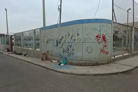 Abandono y la inseguridad en la losa deportiva de Tacna.