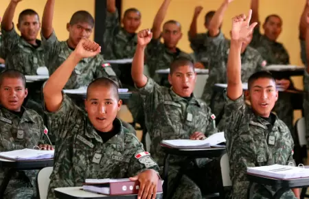 Militares acuartelados recibir�n incremento de asignaci�n econ�mica mensual.