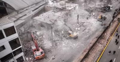 Demolici�n de viviendas ubicadas en la Carretera Central