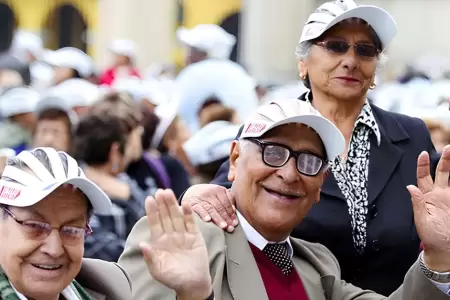 Convocatoria laboral para adultos mayores