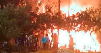 Incendio en Villa El Salvador.