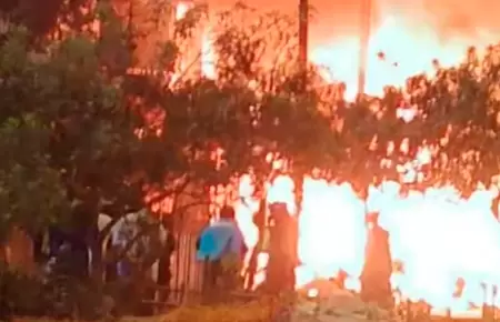 Incendio en Villa El Salvador.