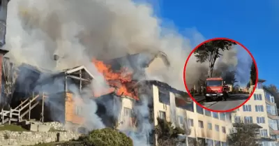 Impactante incendio consume hist�rico hotel tur�stico