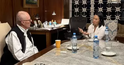 PPK reaparece junto a Keiko Fujimori