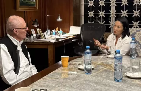 PPK reaparece junto a Keiko Fujimori