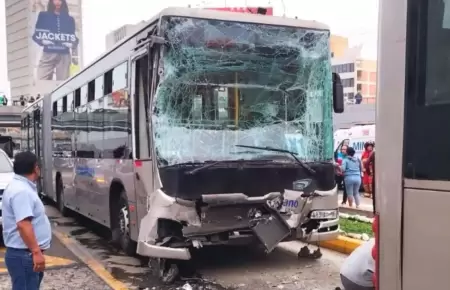 Experto asegura que triple choque en el Metropolitano fue por error humano.