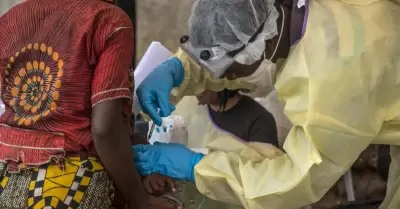 OMS calcula que primeras vacunas contra el brote de �bola en el Congo podr�an es