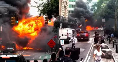 Veh�culo comenz� a incendiarse por causas a�n en investigaci�n.