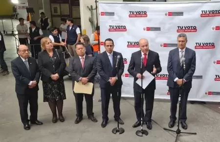 Canciller�a recibe material electoral