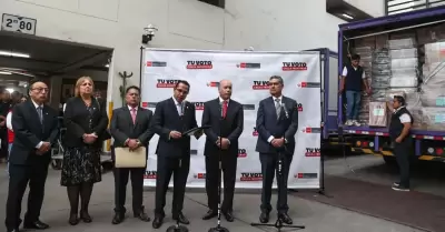 Canciller�a recibe material electoral