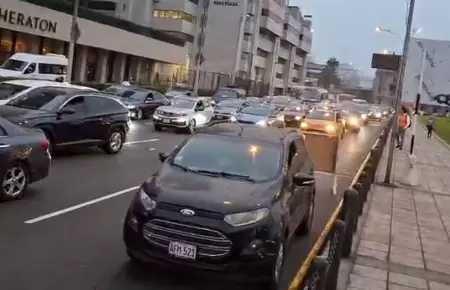 Intenso tr�fico se reporta por cierre temporal del acceso a la V�a Expresa.