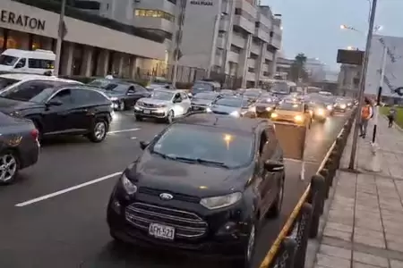Intenso tr�fico se reporta por cierre temporal del acceso a la V�a Expresa.