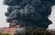 Incendio de c�digo 4 consume f�brica de maletas en Ate: Bomberos luchan por controlar la emergencia
