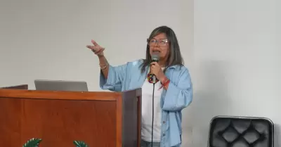 Olga Mor�n, presidenta del Directorio de Derrama Magisterial, anunci� reducci�n