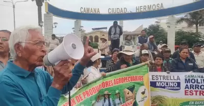 Productores de arroz de Arequipa en protesta