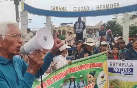 Productores de arroz de Arequipa en protesta